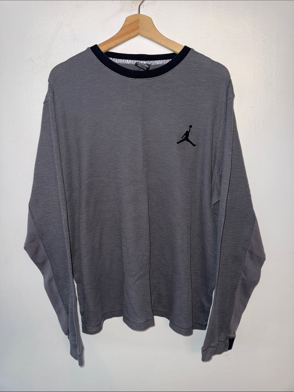 Jordan Mens XXL Gray Waffle Knit Thermal Long Sleeve Jumpman Shirt
